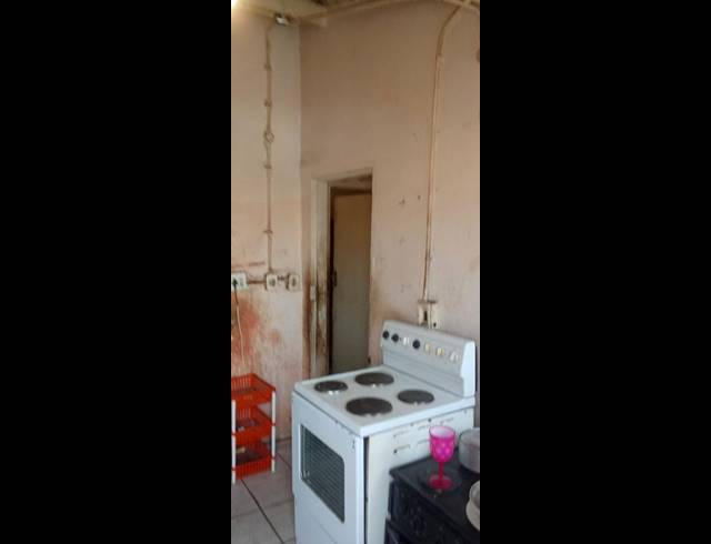 1 BEDROOM HOUSE FOR SALE IN MEADOWLANDS